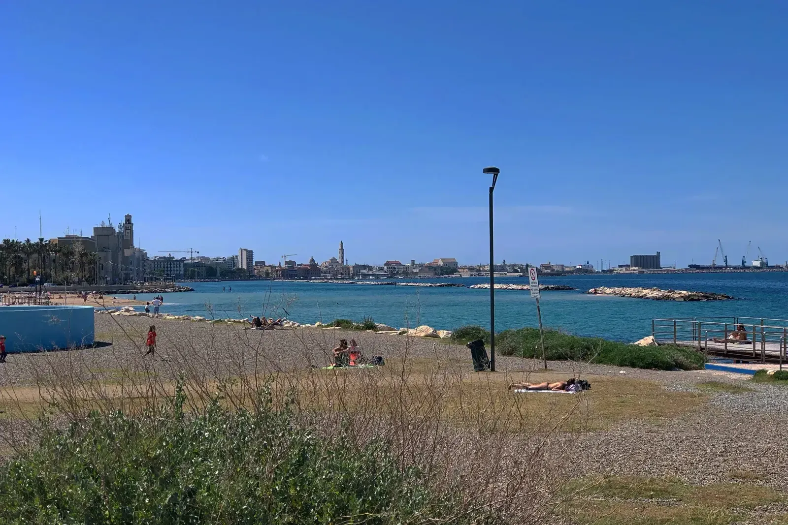 Pane e Pomodoro beach with the Bari seafront in the background